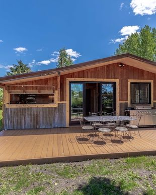 United States Montana Gallatin Gateway vacation rental compare prices direct by owner 2665615