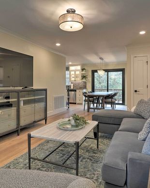 United States Arkansas Bentonville vacation rental compare prices direct by owner 2349999