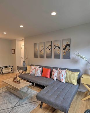 United States New York Yonkers vacation rental compare prices direct by owner 2329757