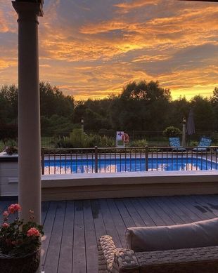 United States New York Fairport vacation rental compare prices direct by owner 11458991
