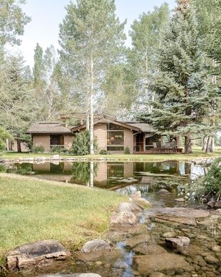 United States Wyoming Jackson vacation rental compare prices direct by owner 19819160