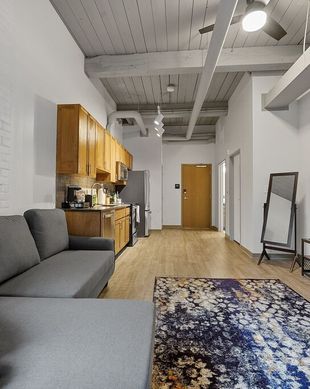 United States Ohio Cleveland vacation rental compare prices direct by owner 13036210