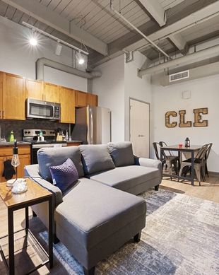 United States Ohio Cleveland vacation rental compare prices direct by owner 2839425