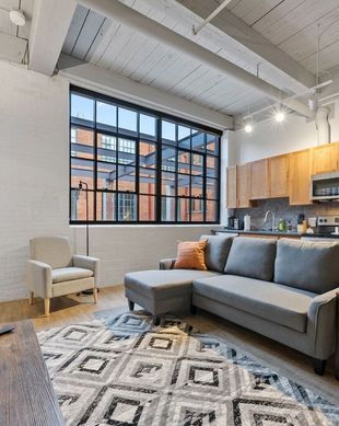 United States Ohio Cleveland vacation rental compare prices direct by owner 2583286
