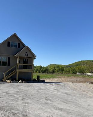 United States New York Saugerties vacation rental compare prices direct by owner 13062904