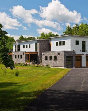 United States New York Mechanicville vacation rental compare prices direct by owner 2778502