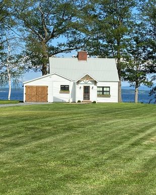 United States New York Willsboro vacation rental compare prices direct by owner 15385864