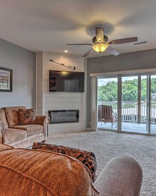 United States Missouri Camdenton vacation rental compare prices direct by owner 11389971