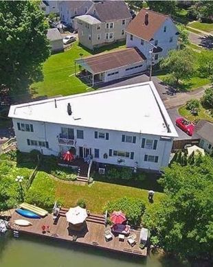 United States New York Fairport vacation rental compare prices direct by owner 11485960