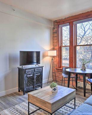 United States Montana Great Falls vacation rental compare prices direct by owner 10117972