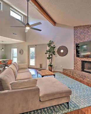 United States Arkansas Fayetteville vacation rental compare prices direct by owner 10169763