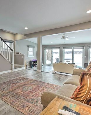 United States Michigan Portage vacation rental compare prices direct by owner 19760923