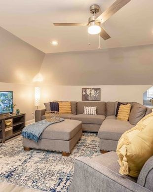 United States West Virginia Morgantown vacation rental compare prices direct by owner 11668936