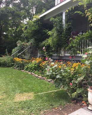 United States New York Malden vacation rental compare prices direct by owner 11666119