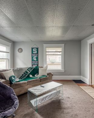 United States Michigan Lansing vacation rental compare prices direct by owner 23690098