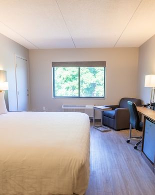 United States Michigan Marquette vacation rental compare prices direct by owner 11668866