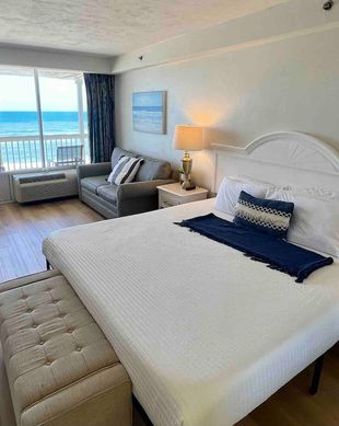 United States Florida Daytona Beach vacation rental compare prices direct by owner 29946009