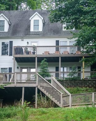 United States Virginia Moneta vacation rental compare prices direct by owner 11456288