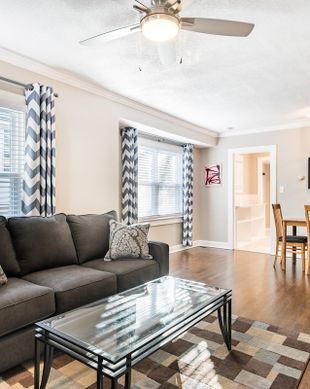 United States Kansas Kansas City vacation rental compare prices direct by owner 198620