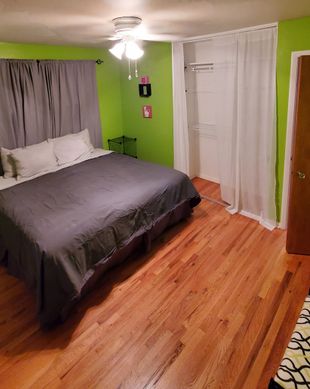 United States Michigan Taylor vacation rental compare prices direct by owner 759417
