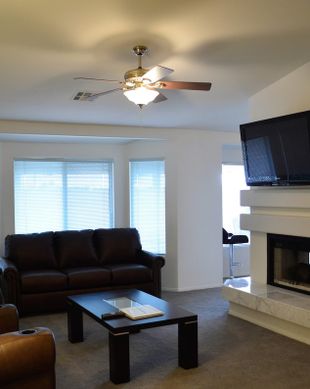 United States Nevada Henderson vacation rental compare prices direct by owner 166137