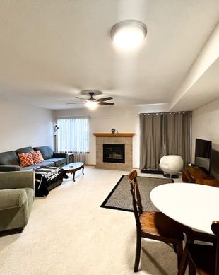 United States Iowa Iowa City vacation rental compare prices direct by owner 11456174