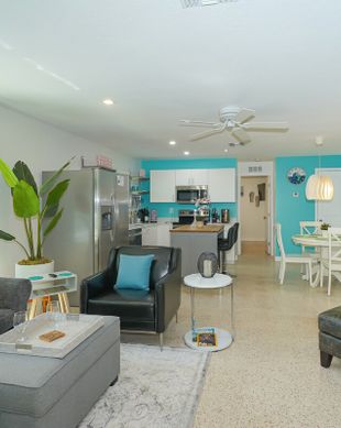 United States Florida Sarasota vacation rental compare prices direct by owner 2405121