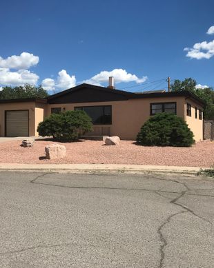 United States New Mexico Gallup vacation rental compare prices direct by owner 29722687