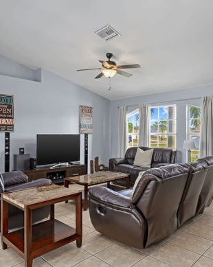 United States Florida Cape Coral vacation rental compare prices direct by owner 2361650
