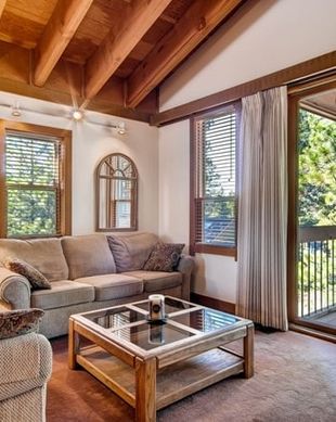 United States California Truckee vacation rental compare prices direct by owner 22861089