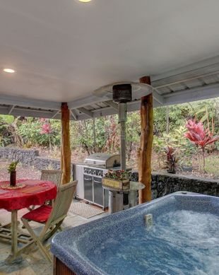 United States Hawaii Volcano vacation rental compare prices direct by owner 98118
