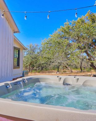 United States Texas Wimberley vacation rental compare prices direct by owner 19881774