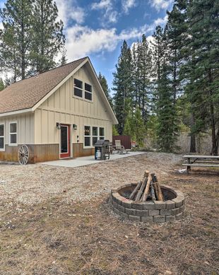 United States Montana Darby vacation rental compare prices direct by owner 13051377