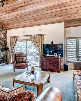 United States Colorado Avon vacation rental compare prices direct by owner 13029826