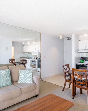United States Hawaii Honolulu vacation rental compare prices direct by owner 99780
