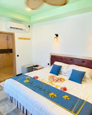 Maldives Laguna Felidhoo vacation rental compare prices direct by owner 15964834