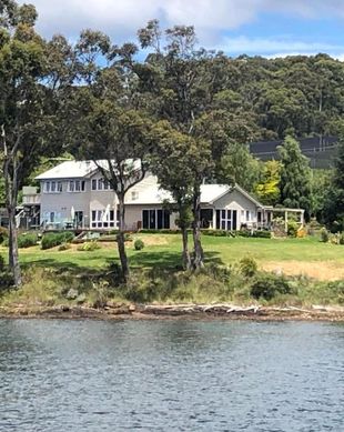Australia Tasmania Castle Forbes Bay vacation rental compare prices direct by owner 14058855