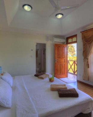 Maldives Ari Atoll Maamigili vacation rental compare prices direct by owner 13796244