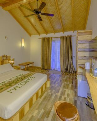 Maldives Kaafu Atoll Dhiffushi vacation rental compare prices direct by owner 14118000