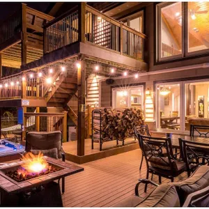 Spa-quality amenities, dog friendly, close to trails, IN Dunes Nat’l Park