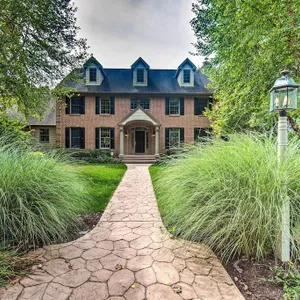Extravagant Atglen Manor w/ Private 60-Acre Land!
