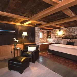 Luxury Bed & Bath Suite Available Nightly...
