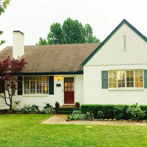 Driller's Dwelling, 1 blk from Expo Center & Fairgrounds, midtown, REMODELED