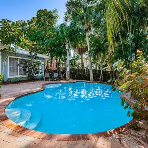 CBC Lantana | 3 bedroom home in Clearwater Beach