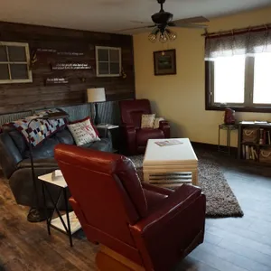 Farmhouse Flair Close to Town