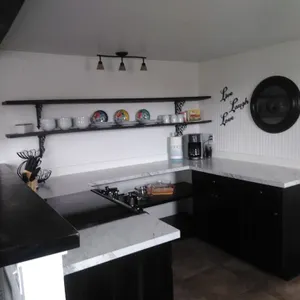Charming 2 Bedroom Farmhouse