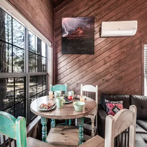 Midtown Riverfront Complex | Hot Tubs, Fireplace!