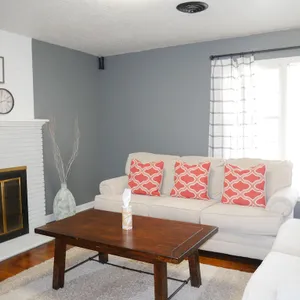 Spacious 2BR Farmhouse with work desk & W/D