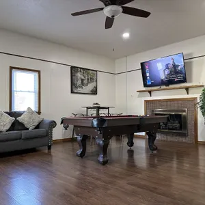 Private 4 BDRM/ 3 BTHS ❤️
