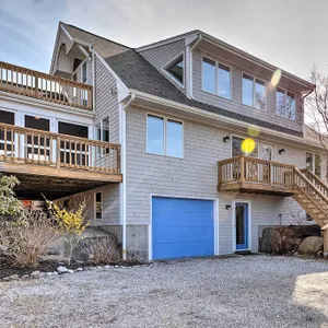 Birder’s Paradise Beachhouse < 2 Miles to Winery!